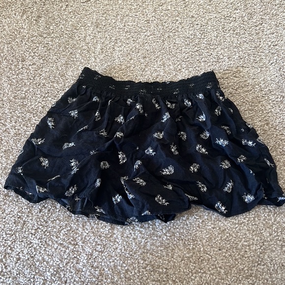 Mudd brand boho elephant shorts size small black and white + pockets - Picture 3 of 4